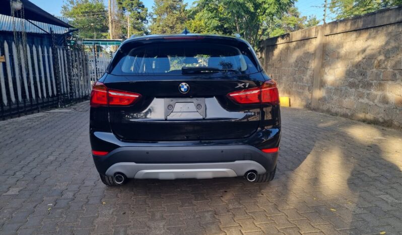 
								BMW X1 2017 full									