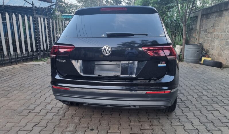 
								Volkswagen Tiguan 2017 full									