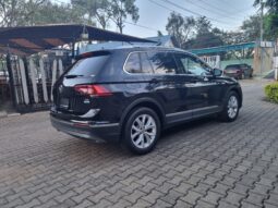 
										Volkswagen Tiguan 2017 full									