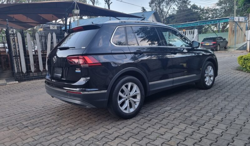 
								Volkswagen Tiguan 2017 full									