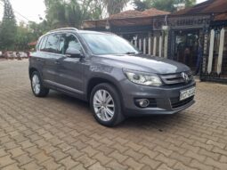 
										Volkswagen Tiguan 2012 full									