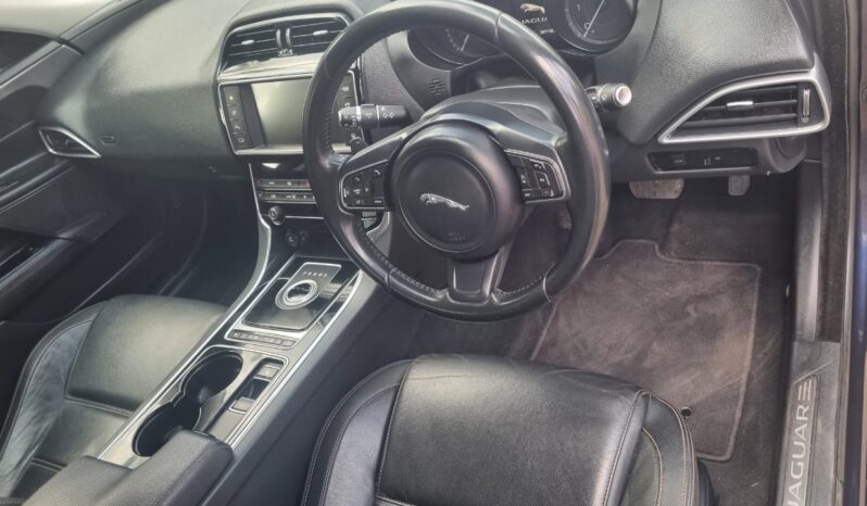 
								Jaguar XE 2015 full									