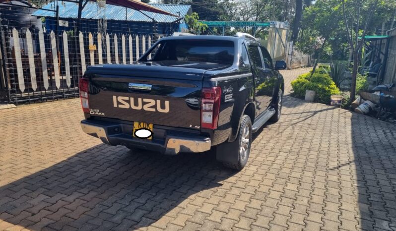 
								Isuzu D-Max 2022 full									