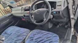 Toyota Hiace 2005