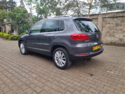 
										Volkswagen Tiguan 2012 full									