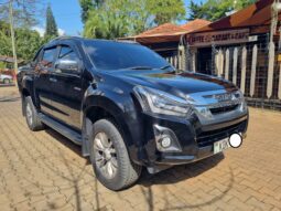 
										Isuzu D-Max 2022 full									