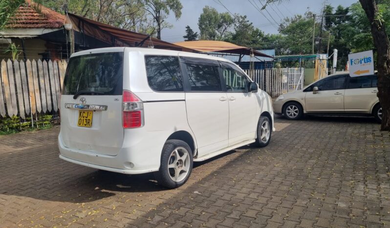 
								Toyota Noah 2009 full									