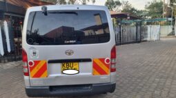 
										Toyota Hiace 2005 full									