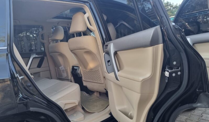 
								Toyota Landcruiser Prado 2021 full									