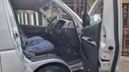 
										Toyota Hiace 2005 full									