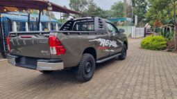 
										Toyota Hilux 2018 Hi – Rider full									