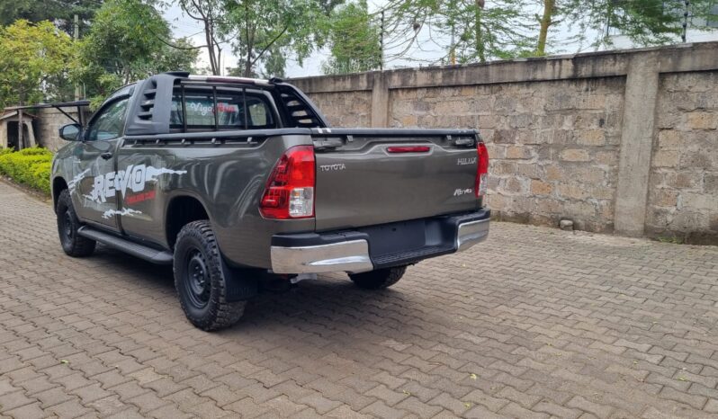 
								Toyota Hilux 2018 Hi – Rider full									