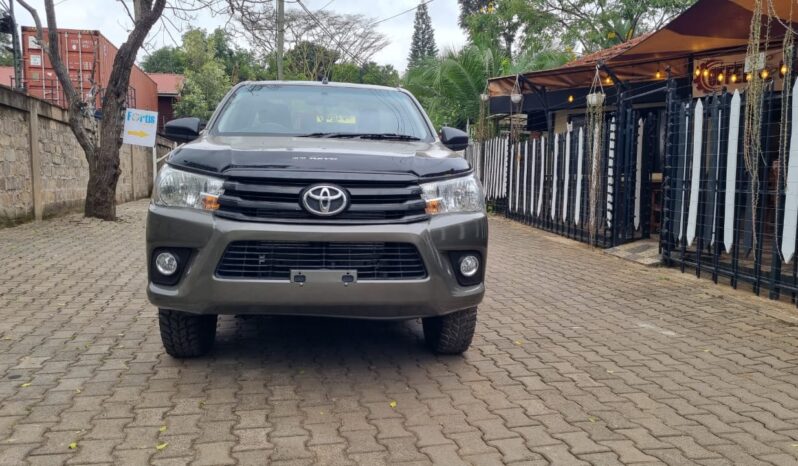 
								Toyota Hilux 2018 Hi – Rider full									