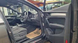 
										Audi Q5 2018 Gray full									