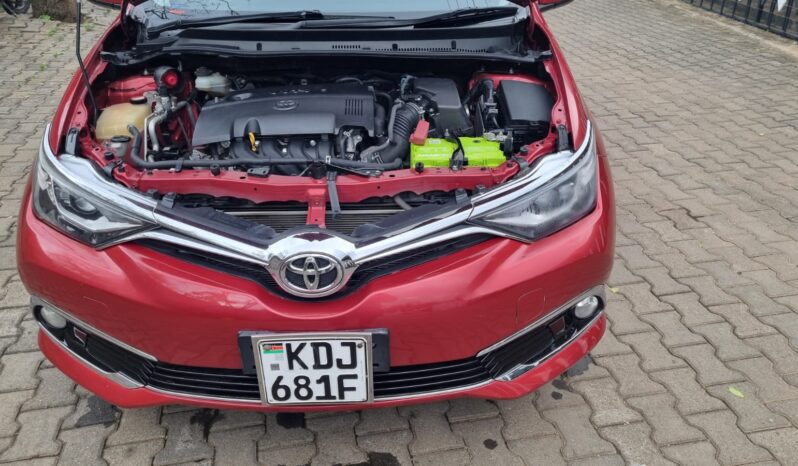 
								Toyota Auris 2016 full									