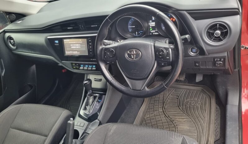 
								Toyota Auris 2016 full									