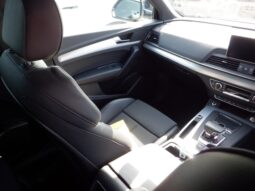 
										Audi Q5 2018 Gray full									