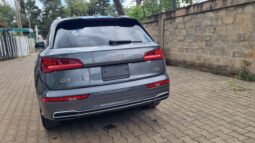 
										Audi Q5 2018 Gray full									