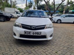 
										Toyota Corolla Fielder 2014 full									