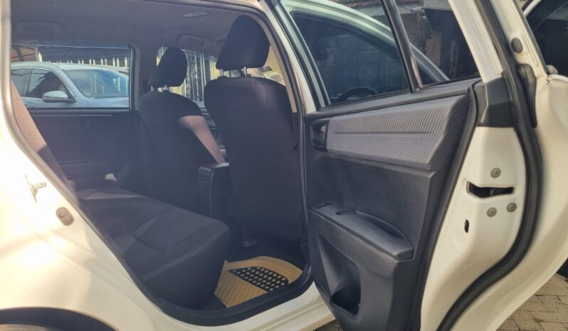 
								Toyota Corolla Fielder 2014 full									