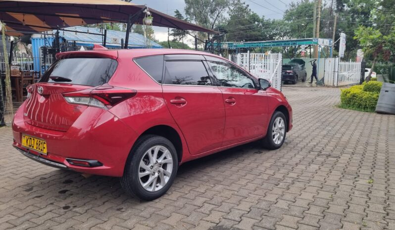 
								Toyota Auris 2016 full									