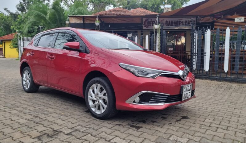 
								Toyota Auris 2016 full									