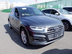 
										Audi Q5 2018 Gray full									