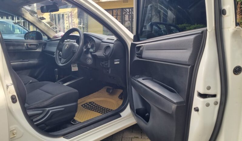 
								Toyota Corolla Fielder 2014 full									