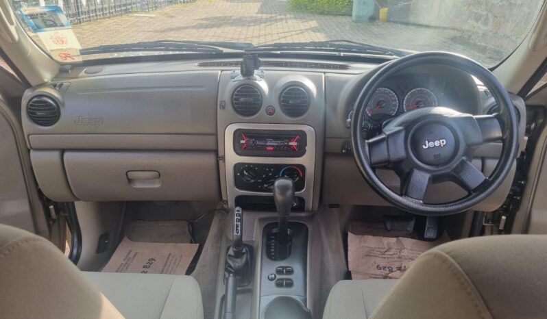 
								JEEP CHEROKEE 2007 full									