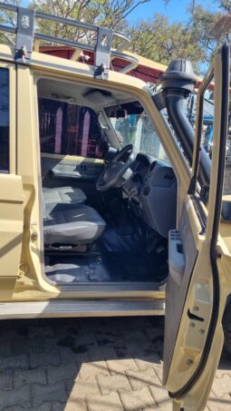 Toyota Land Criuser 76 Series