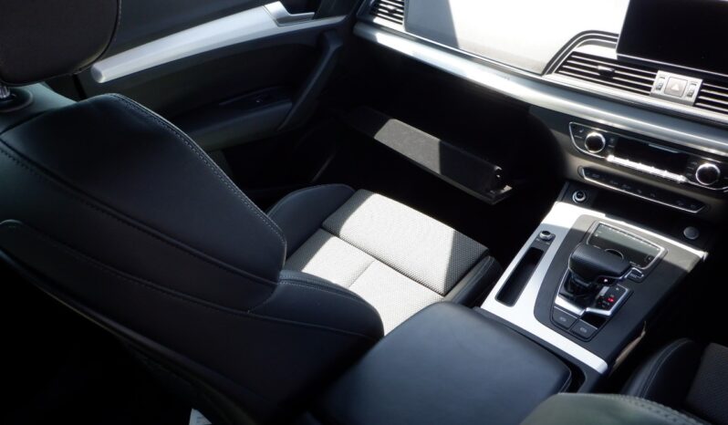 
								Audi Q5 2018 full									