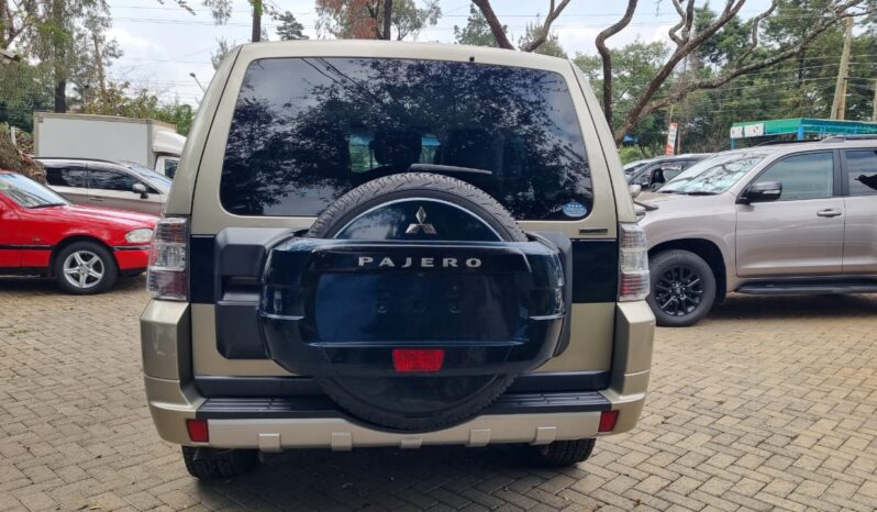 
								Mitsubishi Pajero 2014 full									
