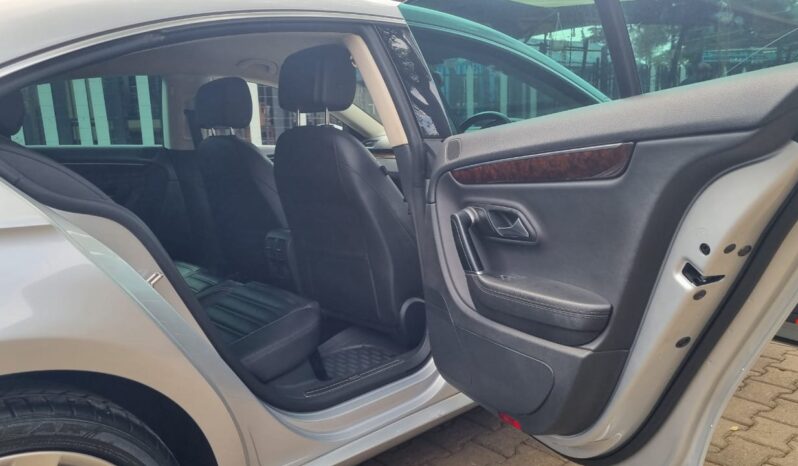 
								Volkswagen Passat CC 2015 full									