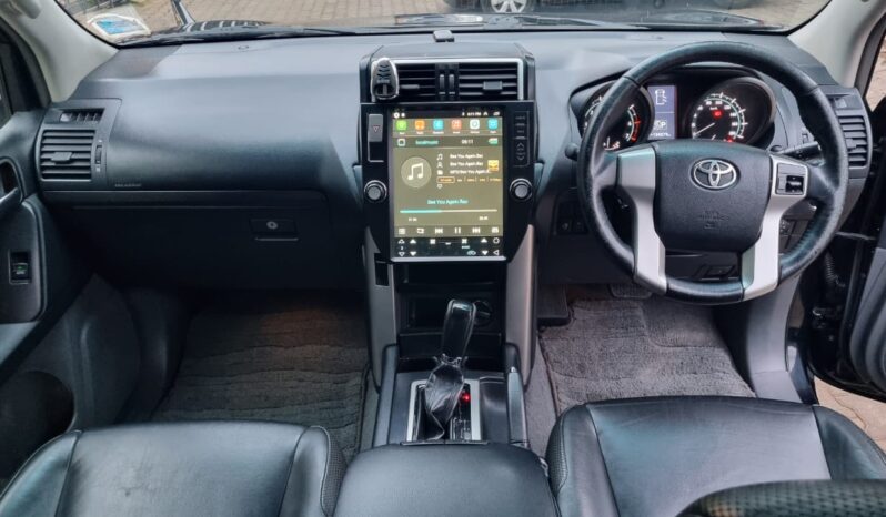 
								Toyota Landcruiser Prado 2011 full									