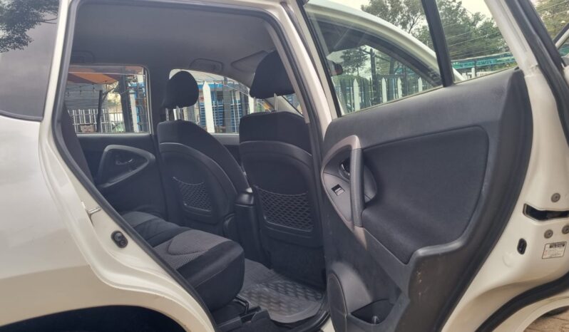 
								Toyota Rav4 full									