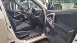
										Toyota Rav4 full									