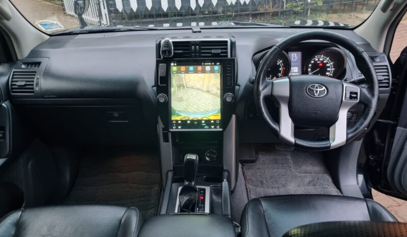 
								Toyota Landcruiser Prado 2011 full									