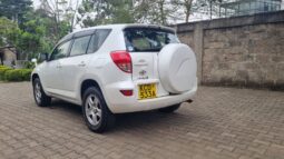 
										Toyota Rav4 full									