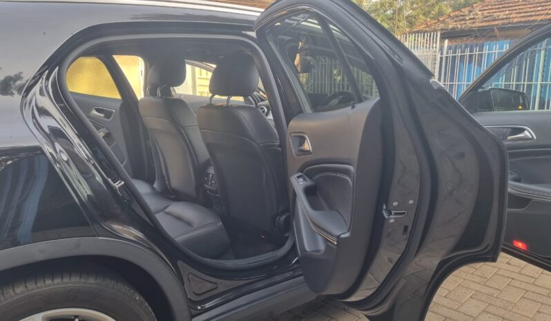 
								Mercedes GLA 220 2018 full									