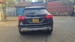 
										Mercedes GLA 220 2018 full									