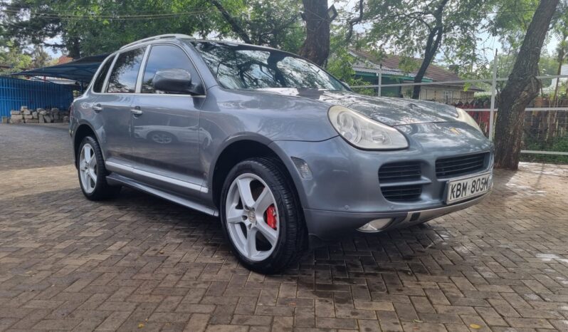 
								Porsche Cayenne 2003 full									